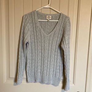 St John’s Bay Women’s Sz LP Sweater Pullover Gray V-Neck Cable Knit Long Sleeves